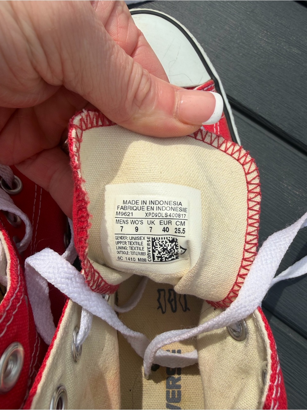 Converse Red High Top Chuck Taylor All Star Sneakers Men’s 7 Woman’s 9 - Picture 6 of 8